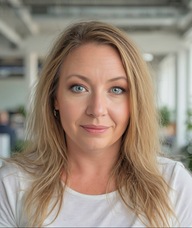 Book an Appointment with Amanda Mcfadyen for Individual Psychotherapy - Social Worker
