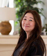 Book an Appointment with Yui Simpson at OM in Waterdown