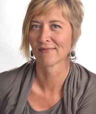 Book an Appointment with Lynn Plautz for Acupuncture