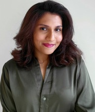 Book an Appointment with Nikki Barot for Complimentary Phone Consultation with Practitioner
