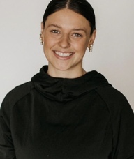 Book an Appointment with Amélie Mclean for Holistic Nutrition