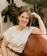 Book an Appointment with Lindsay Ropp for Osteopathy