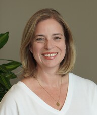 Book an Appointment with Nora de Graaff for Physiotherapy