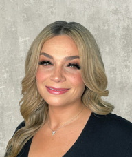 Book an Appointment with Robyn Fox for Facial Treatments