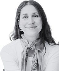 Book an Appointment with Stephanie MacDonald for Therapy
