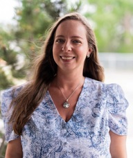 Book an Appointment with Luana Pasqualini for Holistic Nutrition