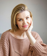 Book an Appointment with Zoë Dagneault for East Vancouver Counselling: In Person and Online Counsellors