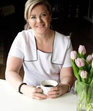 Book an Appointment with Jolene Duncan for Medical Injector