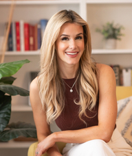 Book an Appointment with Nicole Osinga for Dietetics